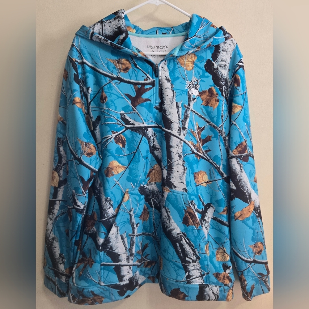 Women's Legendary Whitetails Quarter Zip Hoodie